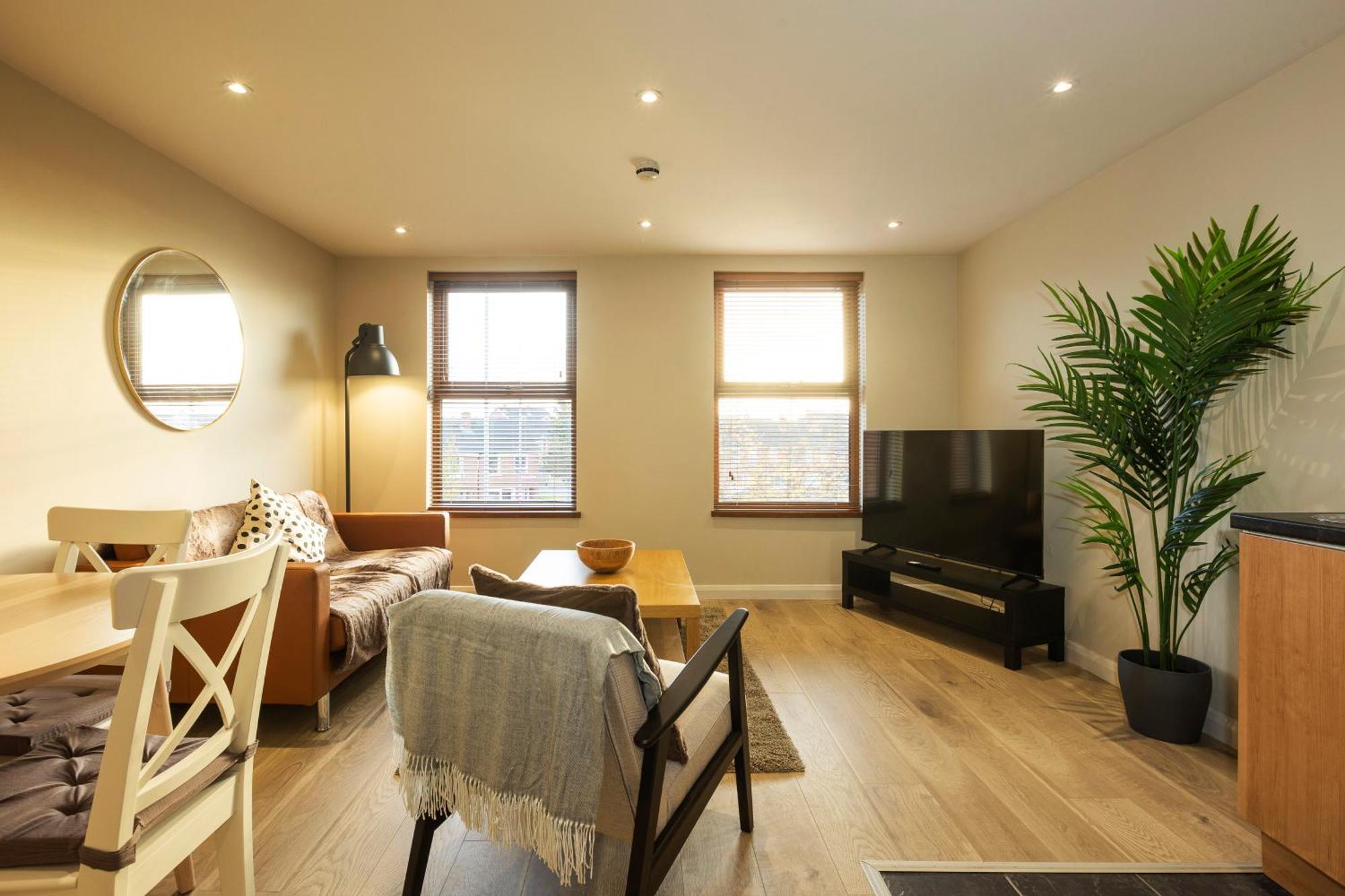 The Titanic -1bd Trendy Ap -gold Short Term Apartment Belfast