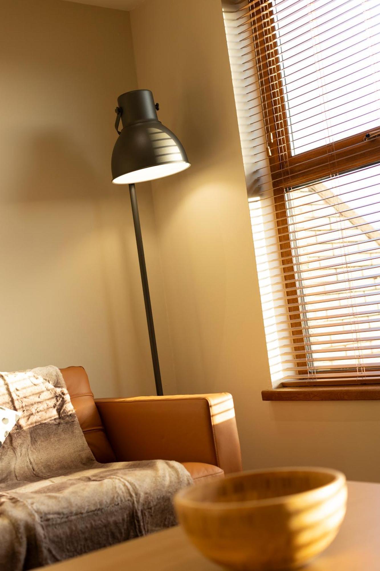 Apartment The Titanic -1bd Trendy Ap -gold Short Term Belfast